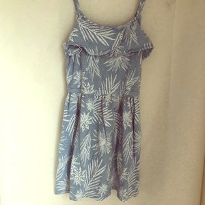 Crazy 8 girls’ blue strappy sundress, M 7-8